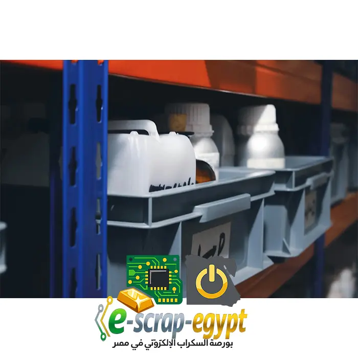 الطريقة الصحيحة لتخزين الأحماض الكيميائية في المختبر